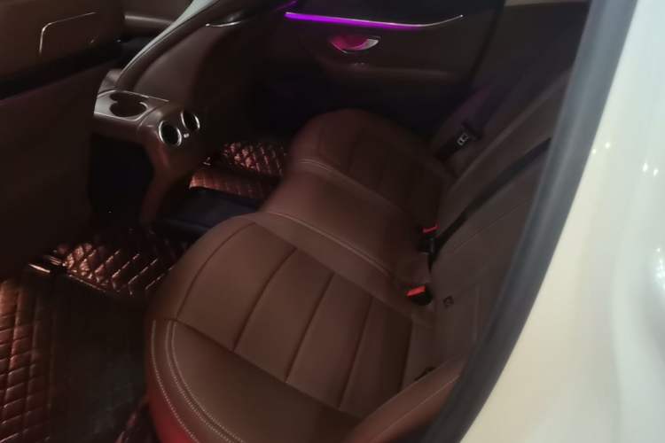 Used Mercedes-Benz E-Class 2018 Restyled E 300 L Sporty and Stylish Edition Left Rear Seat