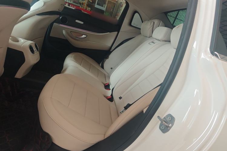 Used Mercedes-Benz E-Class 2018 E 300 L Sporty and Stylish Model Left Rear Seat