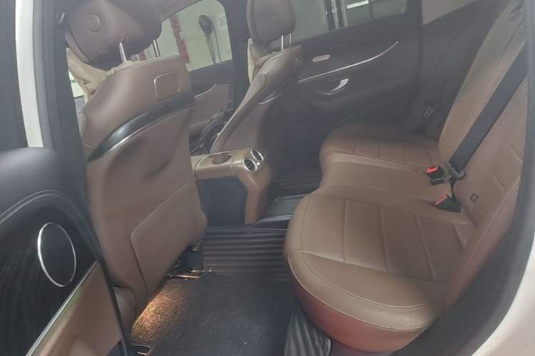 Used Mercedes-Benz E-Class 2018 Restyled E 300 L Sporty and Stylish Edition Left Rear Seat