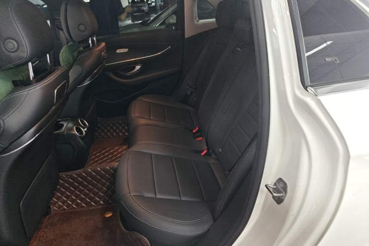 Used Mercedes-Benz E-Class 2018 Restyled E 300 L Sporty and Stylish Edition Left Rear Seat