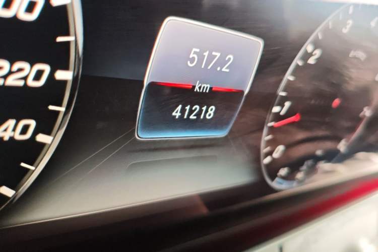 Used Mercedes-Benz E-Class 2018 Restyled E 300 L Sporty and Stylish Edition Odometer Close Up