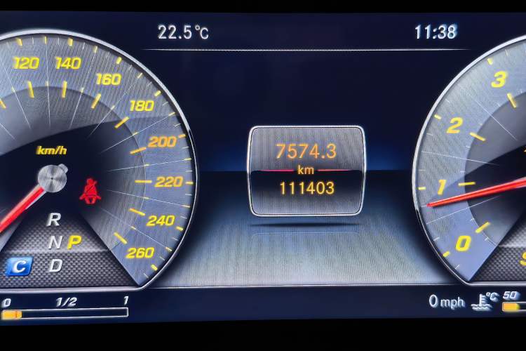 Used Mercedes-Benz E-Class 2018 E 200 L Sport 4MATIC Odometer Close Up