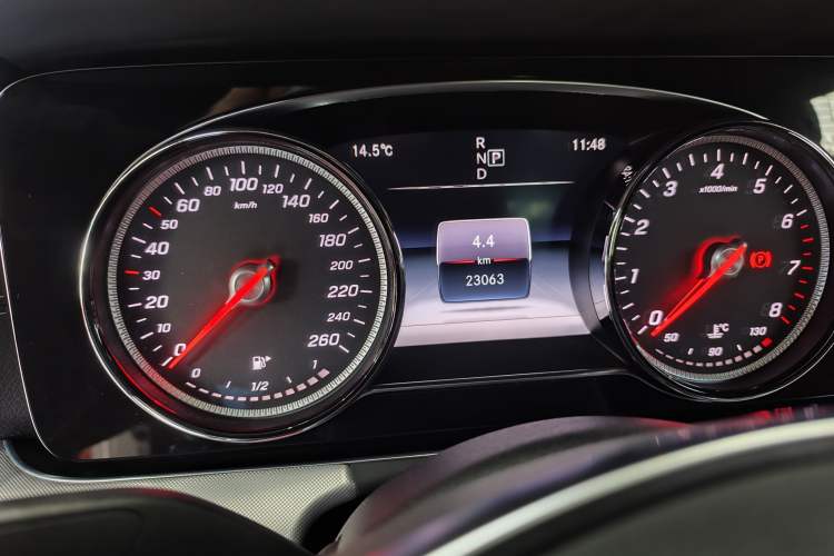 Used Mercedes-Benz E-Class 2018 E 300 Coupe Odometer Close Up