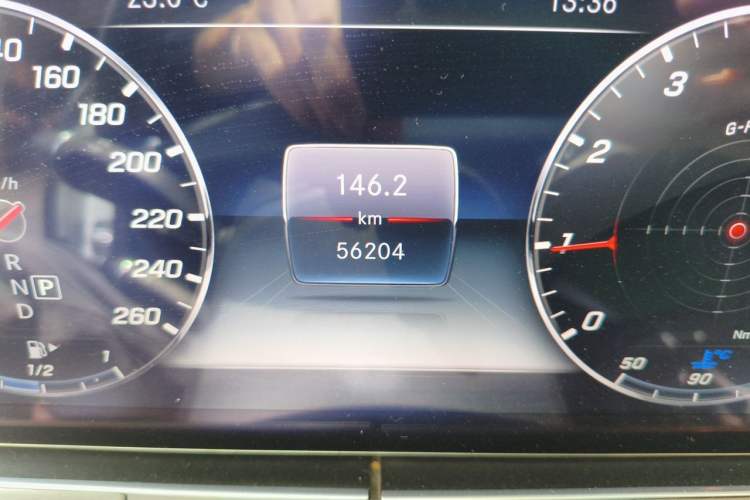 Used Mercedes-Benz E-Class 2018 Facelift E 200 L Sport Edition Odometer Close Up