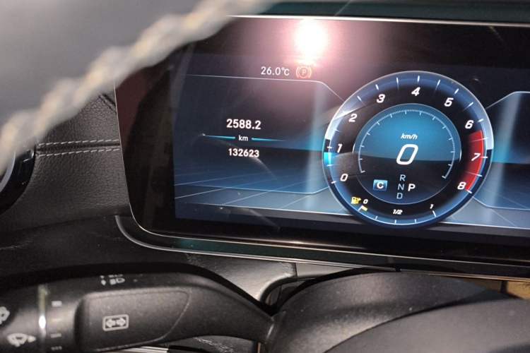 Used Mercedes-Benz E-Class 2018 Restyled E 300 L Sport Luxury Edition Odometer Close Up