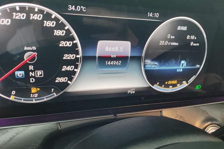Used Mercedes-Benz E-Class 2018 Restyled E 300 L Sport Luxury Edition Odometer Close Up