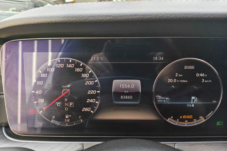 Used Mercedes-Benz E-Class 2018 Facelift E 200 L Sport Edition Odometer Close Up