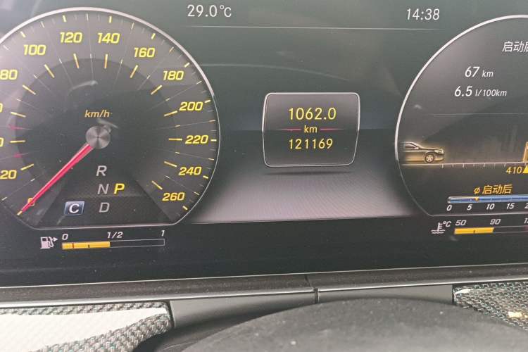 Used Mercedes-Benz E-Class 2018 E 200 L Sport Edition Odometer Close Up