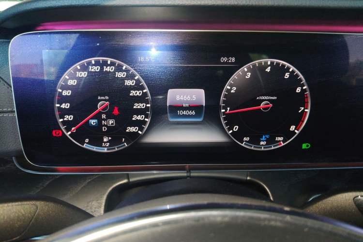 Used Mercedes-Benz E-Class 2018 Facelift E 200 L Sport Edition Odometer Close Up