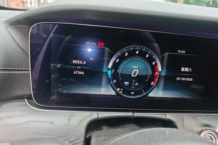 Used Mercedes-Benz E-Class 2018 E 300 L Sport Luxury Edition Odometer Close Up