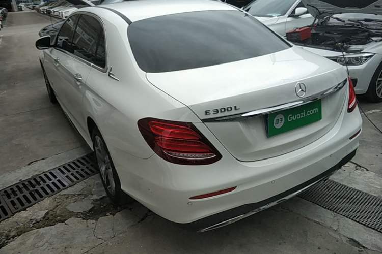 Used Mercedes-Benz E-Class 2018 Facelift E 200 L Sport Edition Rear Left 45 Deg