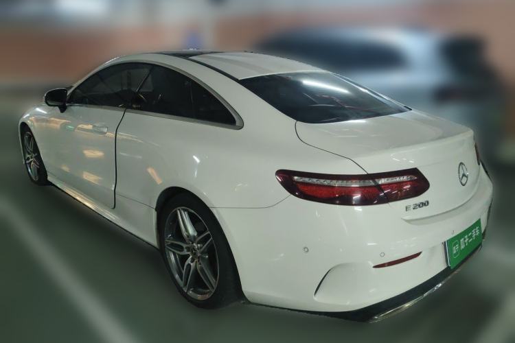 Used Mercedes-Benz E-Class 2018 E 200 Convertible Coupe Rear Left 45 Deg