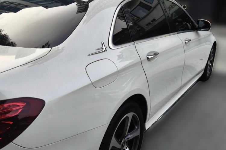 Used Mercedes-Benz E-Class 2018 E 300 L Sporty and Stylish Model Rear Right 45 Deg