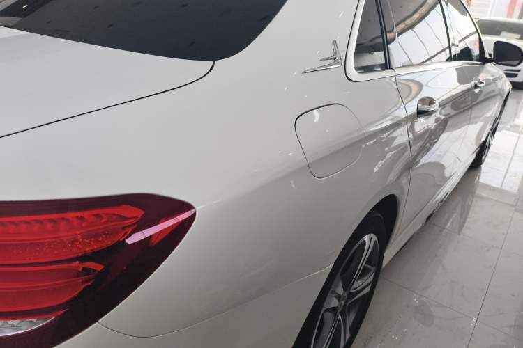 Used Mercedes-Benz E-Class 2018 E 200 L Sport Edition Rear Right 45 Deg
