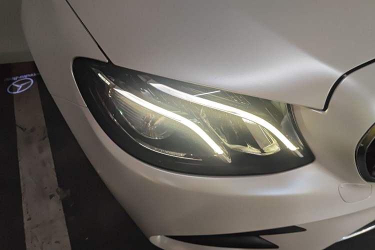 Used Mercedes-Benz E-Class 2018 Facelift E 200 L Sport Edition Right Front Headlight