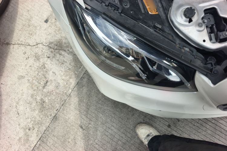 Used Mercedes-Benz E-Class 2018 E 200 L Sport Edition Right Front Headlight