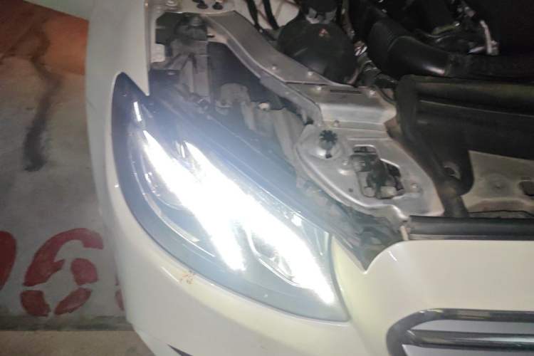 Used Mercedes-Benz E-Class 2018 Facelift E 200 L Sport Edition Right Front Headlight