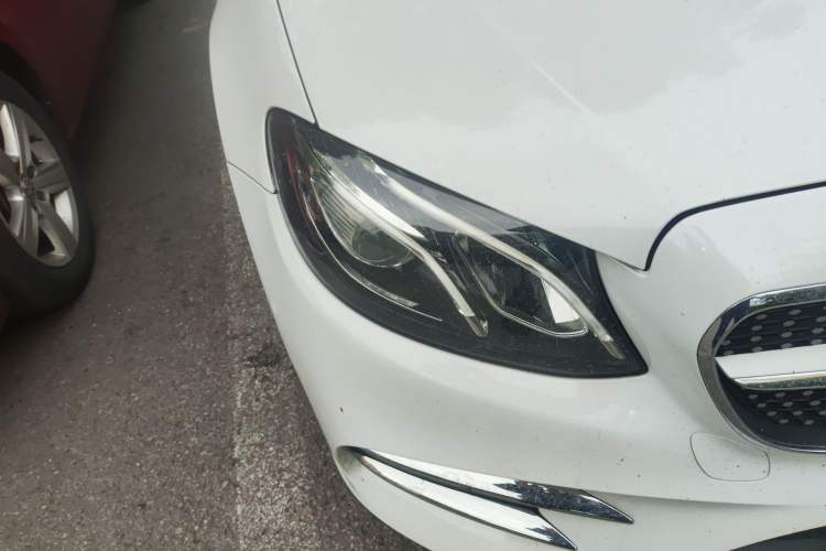 Used Mercedes-Benz E-Class 2018 E 200 4MATIC Coupe Right Front Headlight