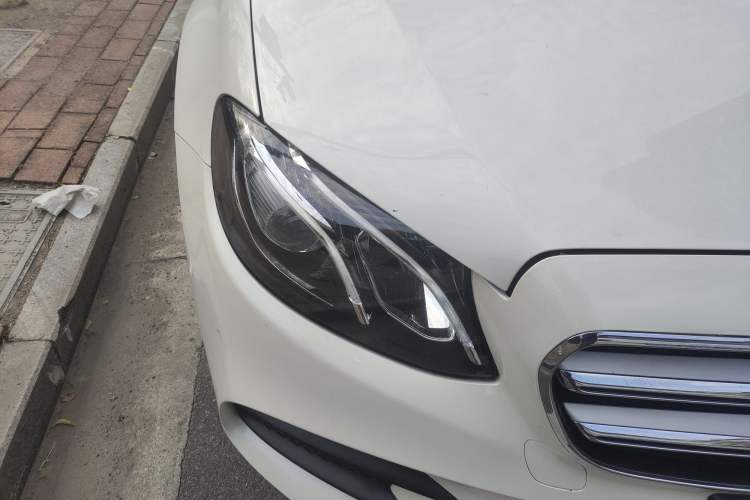 Used Mercedes-Benz E-Class 2018 E 200 L Sport Edition Right Front Headlight