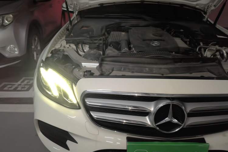 Used Mercedes-Benz E-Class 2018 Restyled E 300 L Sporty and Stylish Edition Right Front Headlight