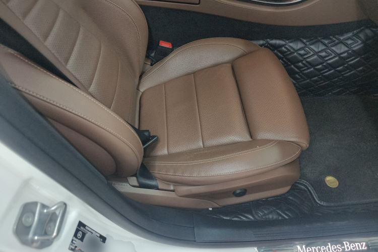 Used Mercedes-Benz E-Class 2018 Facelift E 200 L Sport Edition Right Front Seat