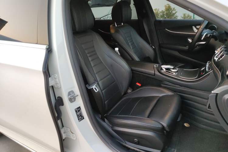 Used Mercedes-Benz E-Class 2018 Facelift E 200 L Sport Edition Right Front Seat