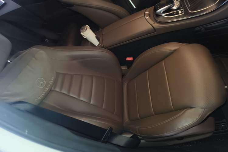 Used Mercedes-Benz E-Class 2018 Restyled E 300 L Sporty and Stylish Edition Right Front Seat