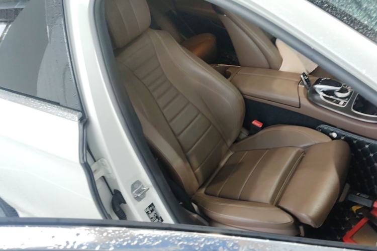 Used Mercedes-Benz E-Class 2018 Facelift E 200 L Sport Edition Right Front Seat