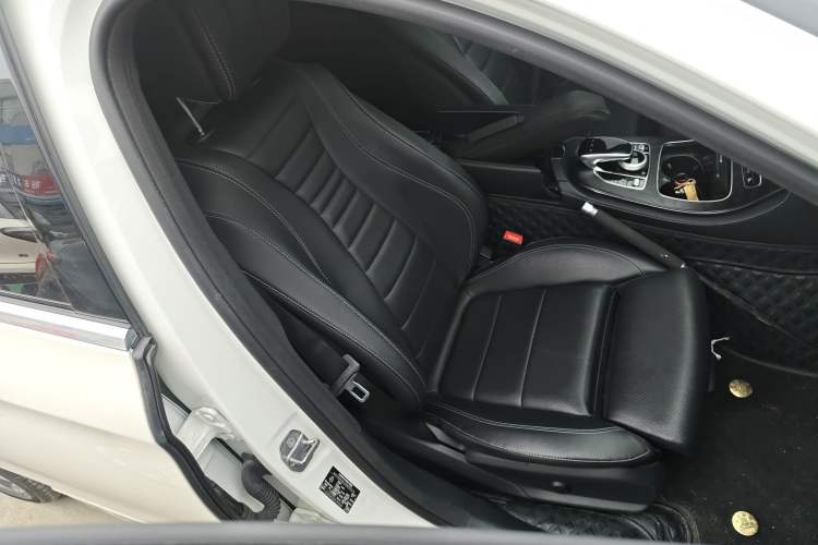 Used Mercedes-Benz E-Class 2018 Facelift E 200 L Sport Edition Right Front Seat
