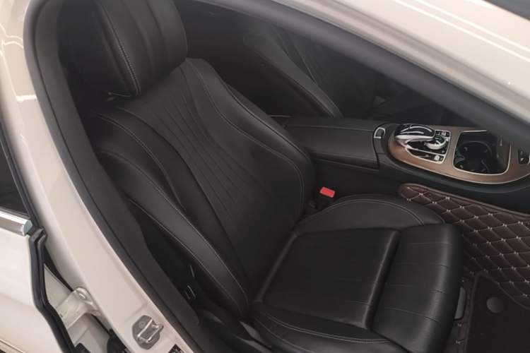 Used Mercedes-Benz E-Class 2018 E 200 L Right Front Seat
