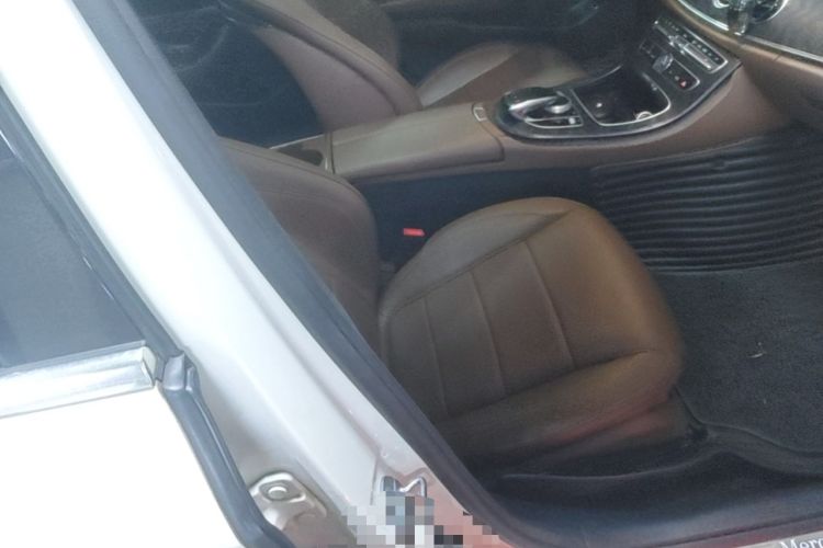 Used Mercedes-Benz E-Class 2018 Restyled E 300 L Sporty and Stylish Edition Right Front Seat