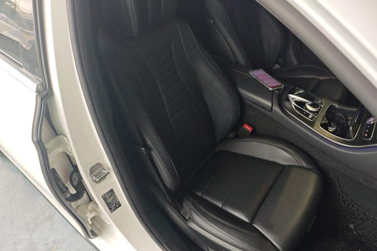 Used Mercedes-Benz E-Class 2018 Facelift E 200 L Sport 4MATIC Right Front Seat
