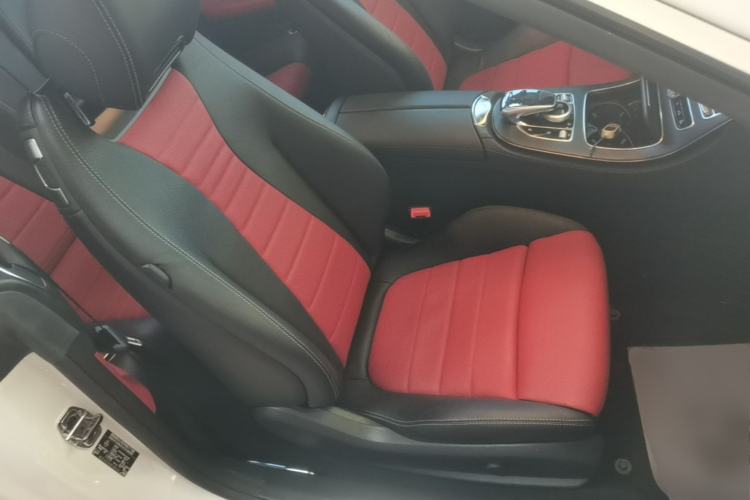 Used Mercedes-Benz E-Class 2018 E 200 Convertible Coupe Right Front Seat