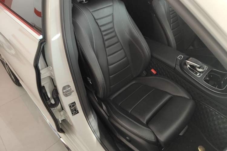 Used Mercedes-Benz E-Class 2018 Facelift E 200 L Sport Edition Right Front Seat