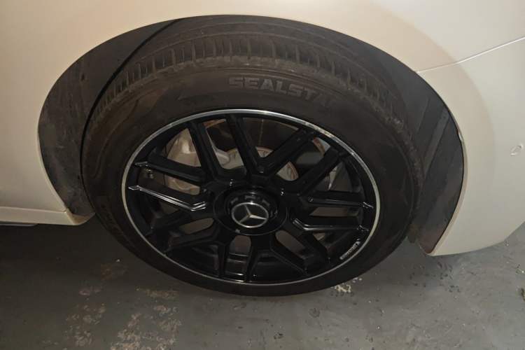 Used Mercedes-Benz E-Class 2018 Facelift E 200 L Sport Edition Right Front Wheel Hub