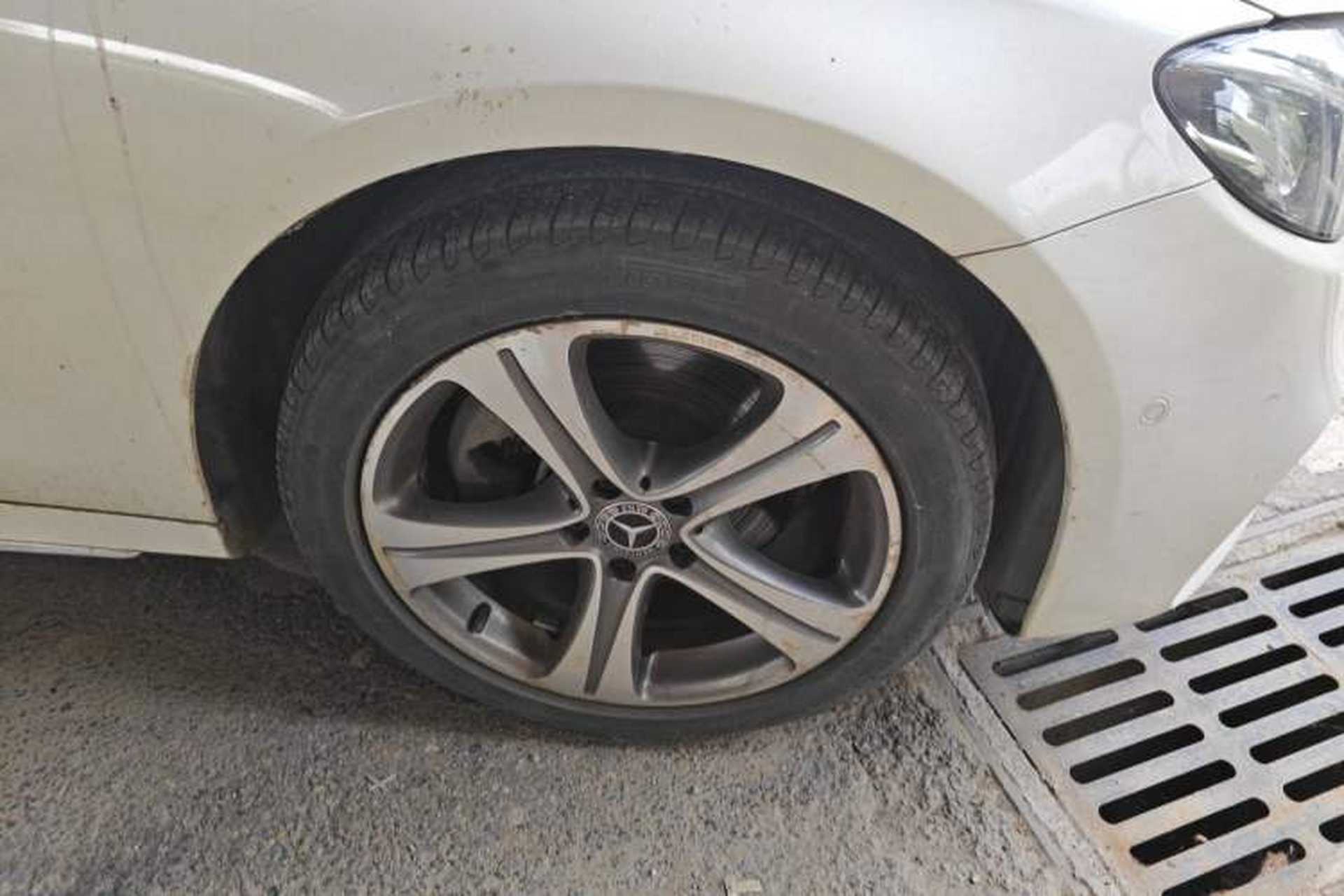 Used Mercedes-Benz E-Class 2018 E 200 L Sport Edition Right Front Wheel Hub