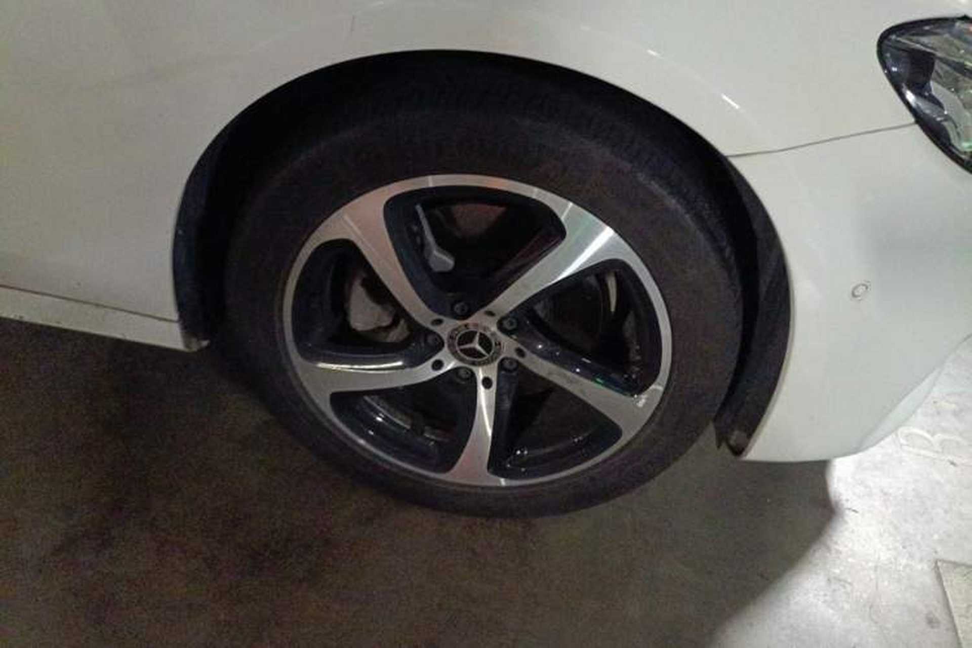 Used Mercedes-Benz E-Class 2018 E 200 Sport Edition Right Front Wheel Hub