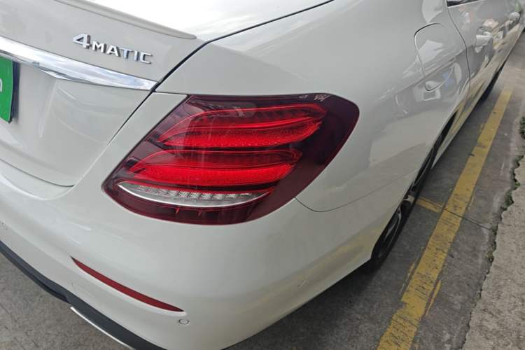 Used Mercedes-Benz E-Class 2018 E 200 Sport 4MATIC Right Rear Taillight