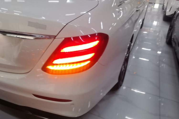 Used Mercedes-Benz E-Class 2018 Restyled E 300 L Sporty and Stylish Edition Right Rear Taillight