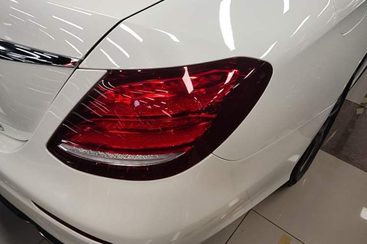 Used Mercedes-Benz E-Class 2018 E 300 L Sporty and Stylish Model Right Rear Taillight