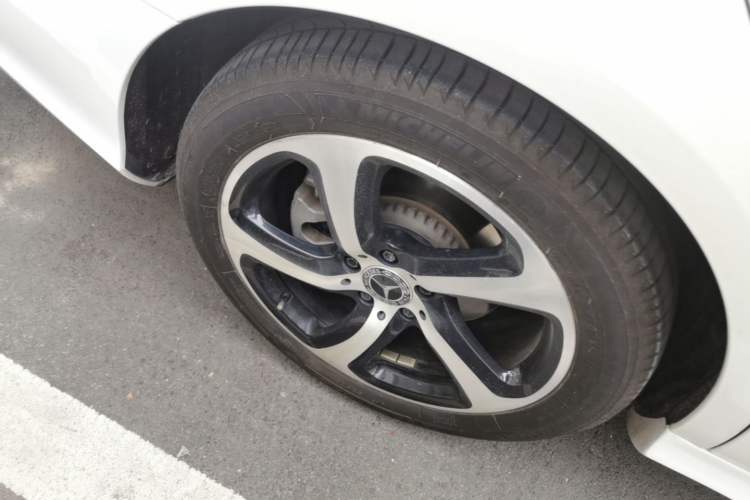 Used Mercedes-Benz E-Class 2018 E 200 Sport Edition Right Rear Wheel Hub