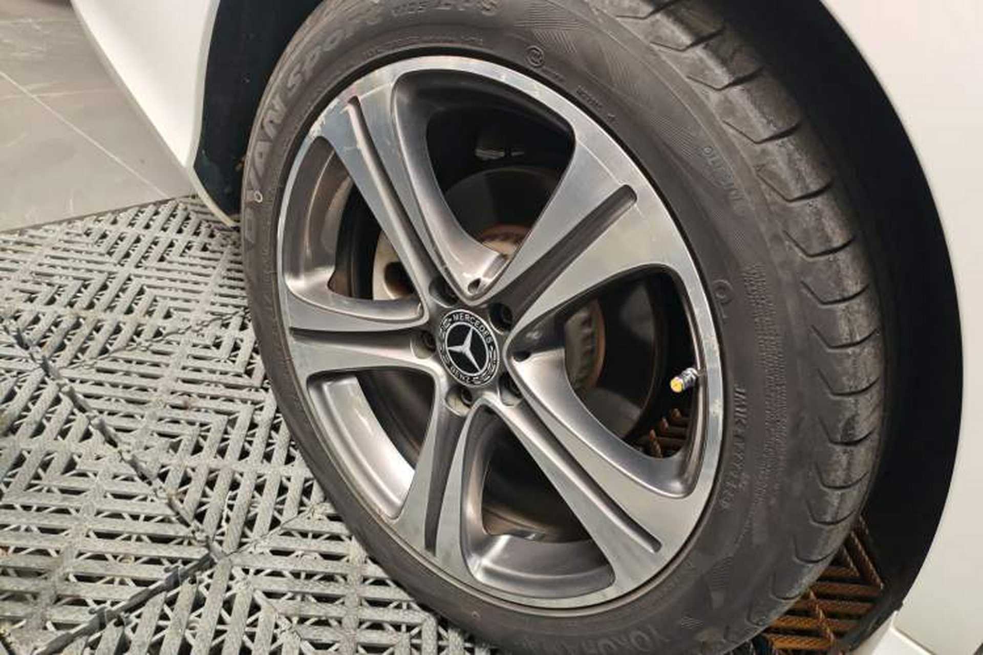 Used Mercedes-Benz E-Class 2018 E 200 L Sport Edition Right Rear Wheel Hub