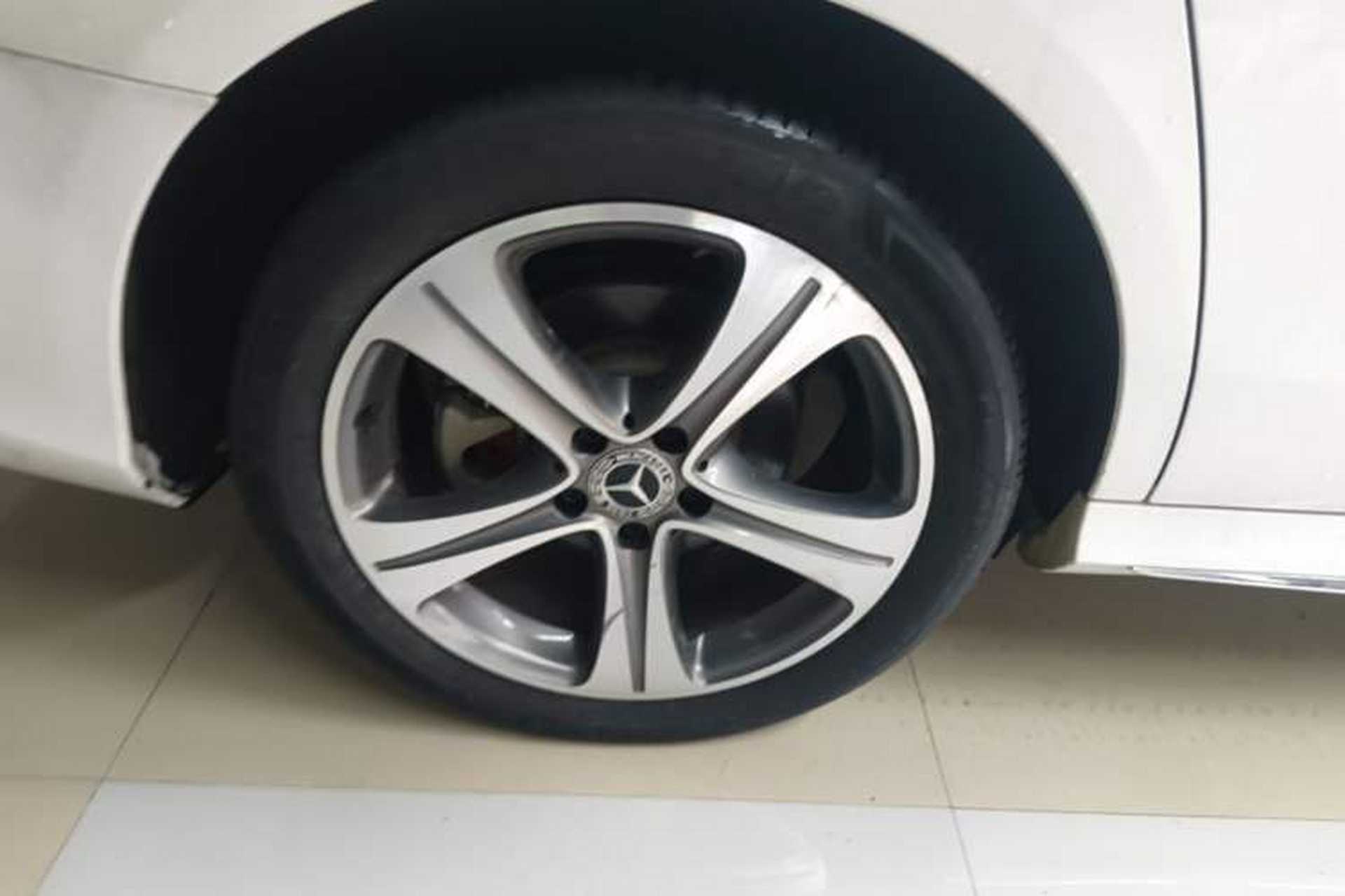 Used Mercedes-Benz E-Class 2018 E 200 L Sport Edition Right Rear Wheel Hub