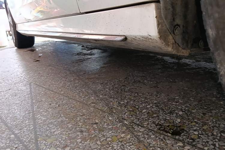 Used Mercedes-Benz E-Class 2018 E 200 L Sport Edition Right Side Sill