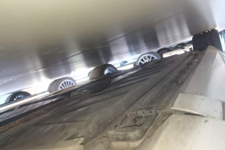 Used Mercedes-Benz E-Class 2018 E 200 Convertible Coupe Right Side Sill