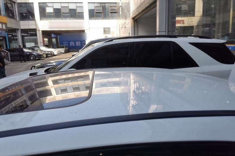 Used Mercedes-Benz E-Class 2018 E 200 Sport Edition Roof