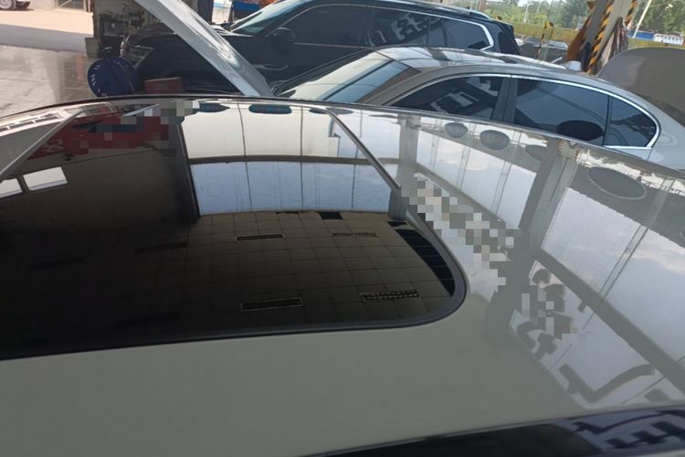 Used Mercedes-Benz E-Class 2018 Facelift E 200 L Sport 4MATIC Roof