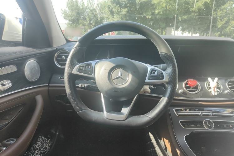 Used Mercedes-Benz E-Class 2018 Restyled E 300 L Sport Luxury Edition Steering Wheel