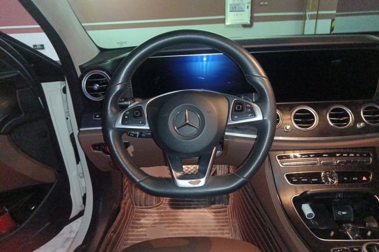Used Mercedes-Benz E-Class 2018 Restyled E 300 L Sport Luxury Edition Steering Wheel