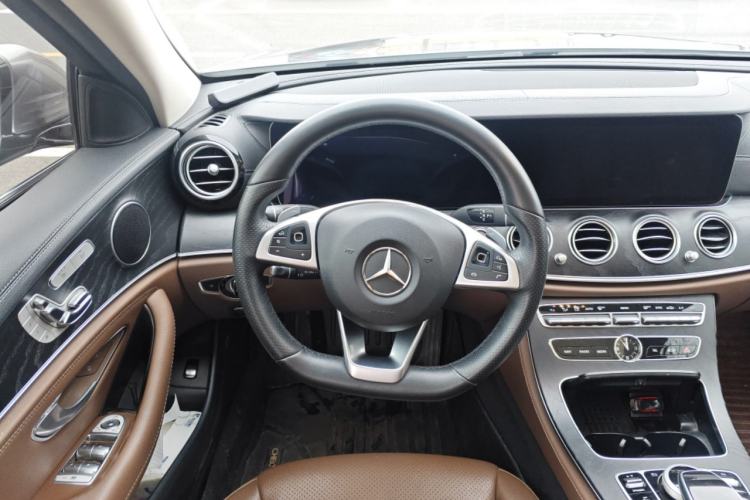 Used Mercedes-Benz E-Class 2018 Restyled E 300 L Sporty and Stylish Edition Steering Wheel